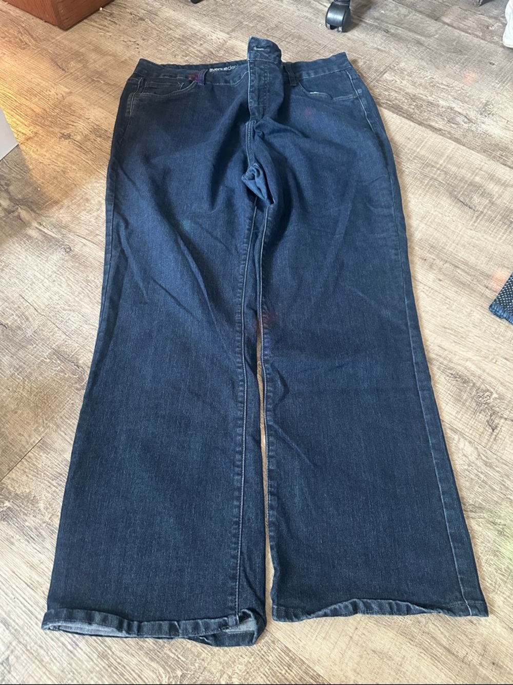 Avenue Demin Bootcut Jeans 20 A plus size women’s